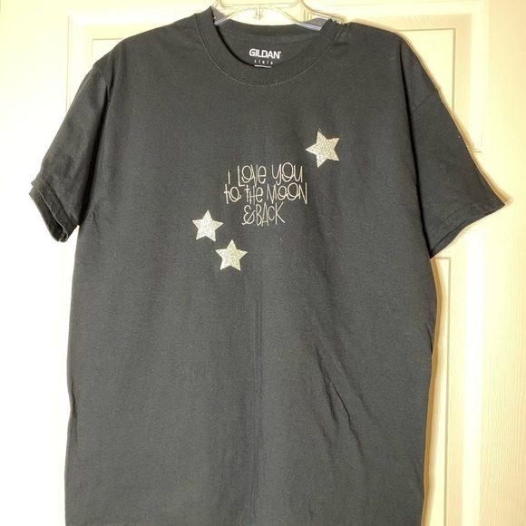 Gildan “I love you to the moon and back” Women’s Tee - Picture 2 of 5